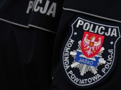 „Udusiłem partnerkę” - makabryczne zgłoszenie odebrał operator numeru 112