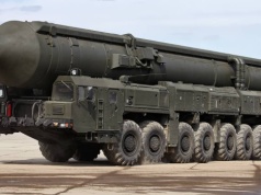 Rosyjska propaganda oskarża Polskę. W tle system rakietowy Oresznik