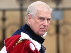 Andrzej był wyśmiewany za plecami przez służbę. Dostał wulgarne przezwisko