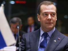 Miedwiediew zagroził użyciem broni atomowej. Wskazał trzy europejskie państwa