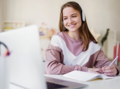 Innowacyjna platforma e-learningowa – zalety korzystania z nowoczesnych narzędzi, które wspierają edukację