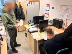 Z podrobionymi dokumentami po kredyt na 50 tys. zł.