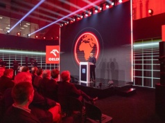 Czego oczekiwać po strategii Orlenu. Rewolucja UKNF w doradztwie inwestycyjnym. Faworyci w przetargu na modele AI (Najważniejsze informacje dnia)