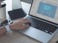 Fałszywe maile i ataki na firmy. Dane są jednoznaczne