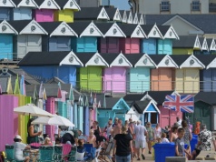 Gdzie zamieszkać na emeryturze? To miasteczko oferuje nadmorskie widoki, a domy kuszą cenami