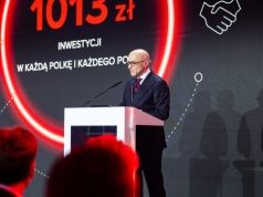 Wieczorne porządki w Orlenie. Kilka miliardów kroplówki dla Energi