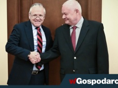 Prezes NBP z ambasadorem USA o finansach i złocie