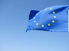 Na czym polega program SAFE i dlaczego opozycja domaga się weta prezydenta (analiza)