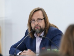 Drugie podejście do wielkiej reformy. Minister odpowiada na zarzuty