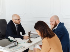 Notariusz wystawił rachunek za spadek. Rozbijamy go na czynniki pierwsze