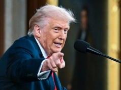 Donald Trump: Powinniśmy odesłać muzułmańskie kongresmenki tam, skąd przybyły