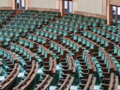 Minister rolnictwa obronił się na komisji. Wniosek PiS upadł jednym głosem