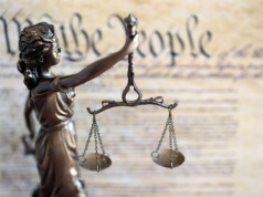 Odprawa pieniężna po rozwiązaniu stosunku pracy z przyczyn niezależnych od pracownika