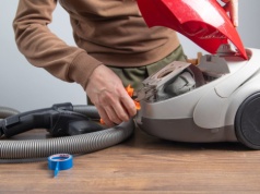 Wsyp dwie łyżeczki tej przyprawy i po kłopocie. Odkurzacz znów pachnie świeżością