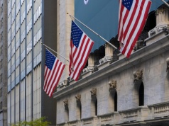 Waszyngton na dywaniku. MFW ostrzega przed ryzykiem