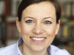 Zrezygnowała z funkcji wiceministra, ale wciąż jest na etacie w resorcie Żurka. "Usprawiedliwiona nieobecność"