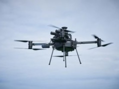Pokazali swoją "babę Jagę". Zawiesili karabiny pod dronem