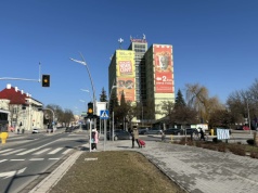 Dwa słynne ostrowieckie hotele wystawione na sprzedaż