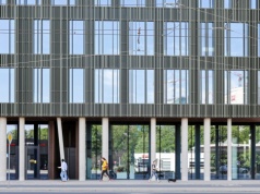 Policja w siedzibie Allegro. "Podejrzenie poważnego naruszenia". UOKiK reaguje