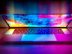 Apple zrobiło to po 20 latach. MacBook Pro wreszcie dostanie ekran dotykowy