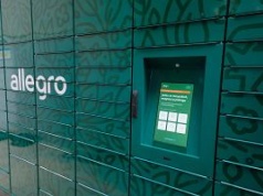 Przeszukania w biurach Allegro. UOKiK podejrzewa, że platforma faworyzuje własne przesyłki. O to ma pretensje InPost