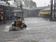 Powódź na rajskiej wyspie. Turyści zostali zmuszeni do ewakuacji