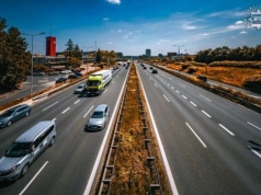 Lewy pas nie służy do stałej jazdy. Policja przypomina jak korzystać z dróg szybkiego ruchu