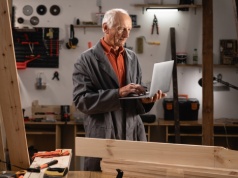 Nowe limity ZUS. Od 1 marca wcześniejsi emeryci dorobią więcej