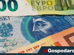 Na EUR/PLN bez zmian