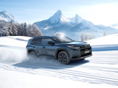 Suzuki po cichu odpala petardę! Nowy Across ma wszystko, żeby zostawić hybrydową konkurencję w tyle