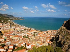 Włochy kuszą emerytów. Także z Polski. Można zapłacić niższy podatek