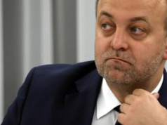 Poseł PiS zbiera podpisy na listach do KRS dla Piebiaka i „sędziów patriotów”