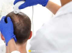 Przełom w wykrywaniu choroby Parkinsona. Naukowcy skupili się na włosach