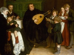 Pierwszą wspólną noc spędzili w barłogu z pościelą niezmienianą od roku. Nazajutrz zarządziła szorowanie ścian