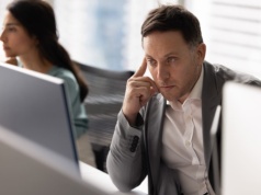 Szef patrzy na ciebie z zazdrością? Gratulacje. Psycholog: to może być punkt zwrotny