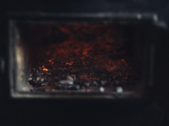 Gdzie w szafie najlepiej umieścić sejf? Ergonomia, dostęp i mniejsze ryzyko wykrycia