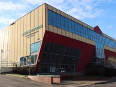 10 firm chce modernizować halę przy ulicy Lotniczej w Legnicy