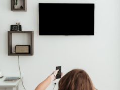 To ustawienie psuje obraz telewizora, a jest domyślnie włączone. Zmień to i jakość się poprawi