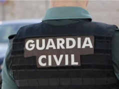 Groźby nożem i kopnięcie dziecka. Aresztowanie w Vecindario