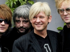 Gwiazdor polskiej sceny muzycznej przeszedł ciężki udar. Trwa zbiórka pieniędzy na leczenie