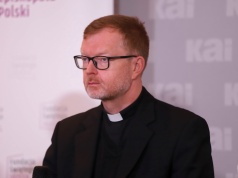 Ks. Hans Zollner: duchowa reakcja wobec molestowanych jest niewystarczająca
