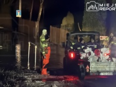 Wkra wylała. Zalane posesje i ulice. Strażacy walczą z żywiołem