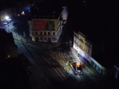 Wyciek gazu na placu Niepodległości w Jeleniej Górze. Ewakuowano około 20 osób