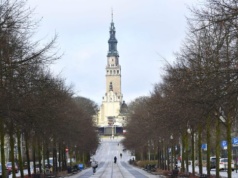 Jasnogórskie Dni Skupienia: o świętych „nie z obrazka” i sile miłości