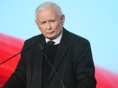 Kaczyński znów ogłosi "premiera z tabletu"? Grochal: ma w ręku zatrute jabłko