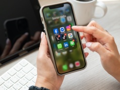 Widoczność w mediach społecznościowych daje przewagę, ale nie zastąpi doświadczenia