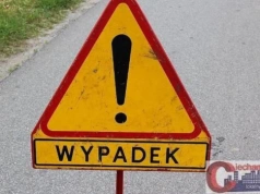 Pilne! Dachowanie osobówki koło Ciechanowa. Kierowcy nie było na miejscu zdarzenia