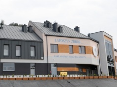 To uzdrowisko zdobywa popularność wśród seniorów. Kąpiele lecznicze to przyjemność