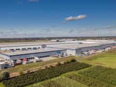 Jedna z największych transakcji roku w Warszawie. 48 000 mkw. więcej