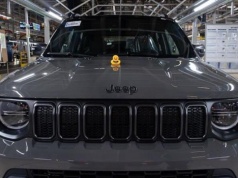 O co chodzi z kaczką na Jeepie? To tzw. „ducking”